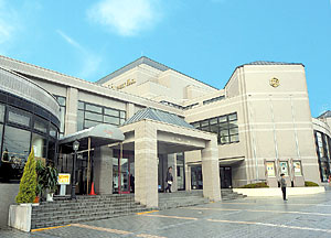 ラブリーホール